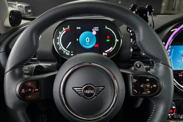 2022 Mini Clubman с пробегом 30 100 км