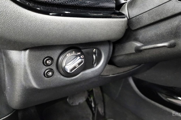 2023 Mini Clubman с пробегом 63 897 км