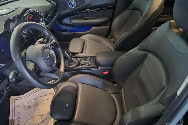 2023 Mini Clubman с пробегом 32 883 км