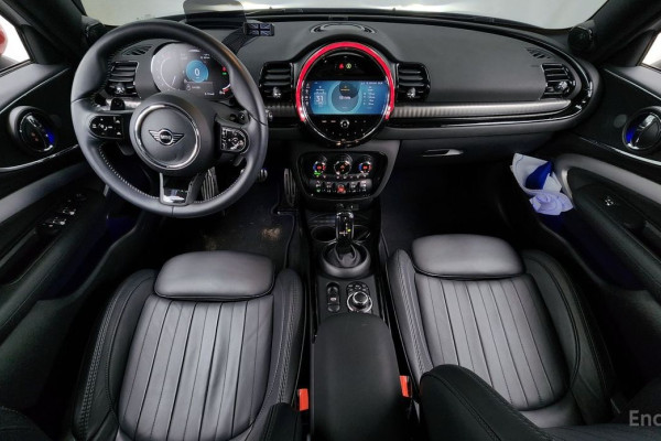 2022 Mini Clubman с пробегом 9 754 км