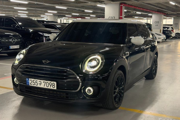 2022 Mini Clubman с пробегом 38 954 км
