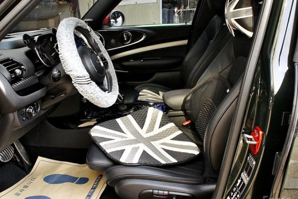 2023 Mini Clubman с пробегом 71 198 км