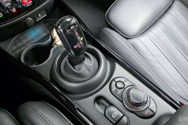 2023 Mini Clubman с пробегом 30 787 км