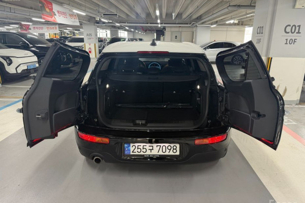 2022 Mini Clubman с пробегом 38 954 км