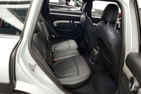 2022 Mini Clubman с пробегом 9 754 км