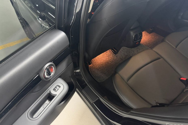 2022 Mini Clubman с пробегом 38 954 км