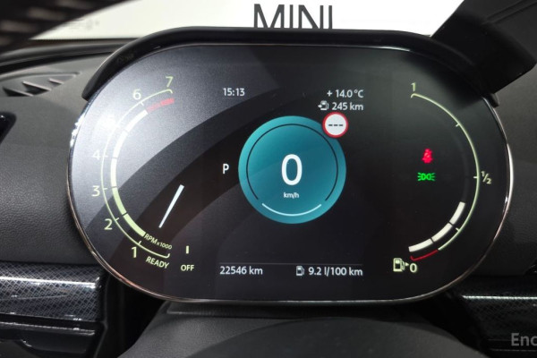 2023 Mini Clubman с пробегом 22 546 км