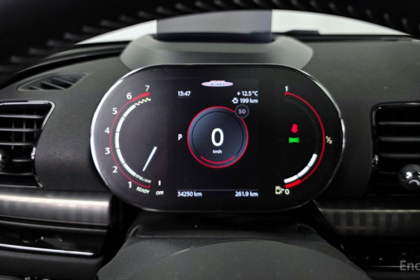 2023 Mini Clubman с пробегом 34 250 км