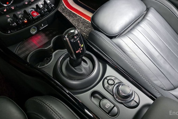 2023 Mini Clubman с пробегом 34 250 км