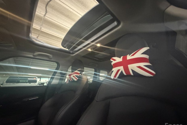 2022 Mini Clubman с пробегом 38 954 км