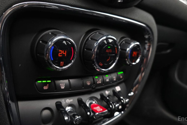 2022 Mini Clubman с пробегом 37 089 км