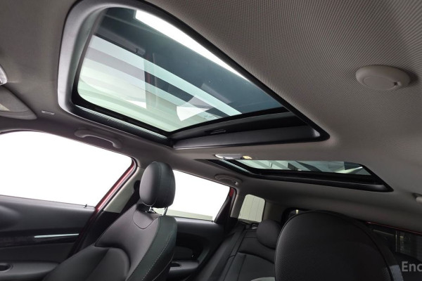 2023 Mini Clubman с пробегом 22 546 км