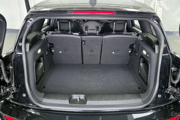 2023 Mini Clubman с пробегом 34 250 км