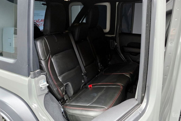 2022 Jeep Wrangler с пробегом 36 322 км