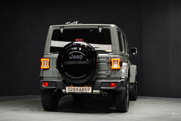 2022 Jeep Wrangler с пробегом 29 559 км