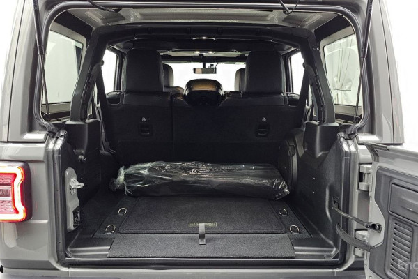 2022 Jeep Wrangler с пробегом 29 559 км