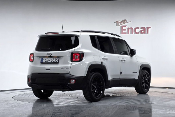 2022 Jeep Renegade с пробегом 22 702 км