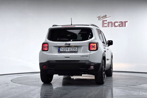 2022 Jeep Renegade с пробегом 22 702 км