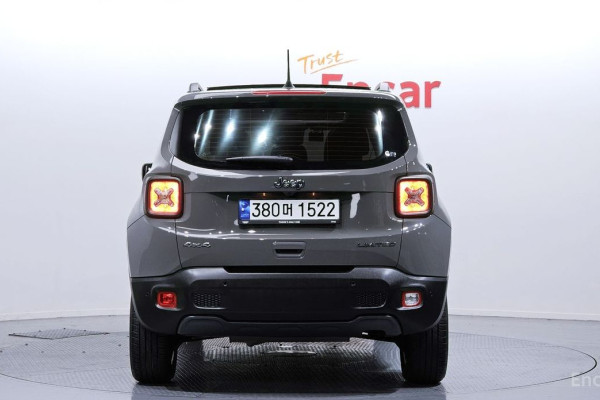 2022 Jeep Renegade с пробегом 7 096 км