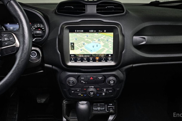 2022 Jeep Renegade с пробегом 33 741 км