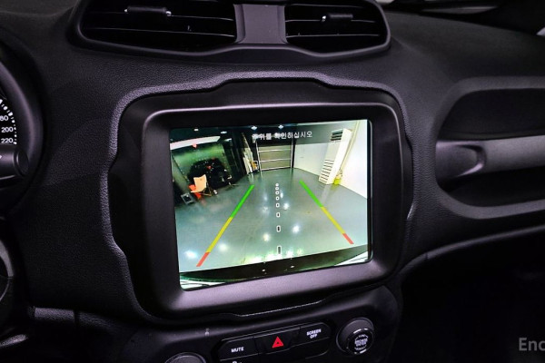 2022 Jeep Renegade с пробегом 33 741 км