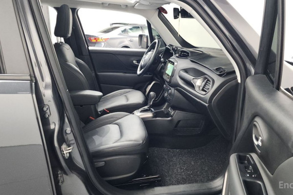 2022 Jeep Renegade с пробегом 23 347 км