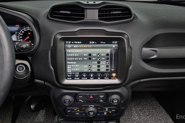 2022 Jeep Renegade с пробегом 7 096 км