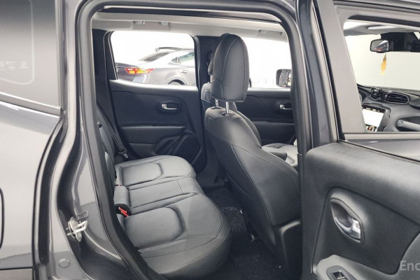 2022 Jeep Renegade с пробегом 23 347 км