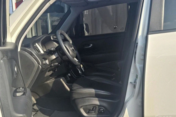 2022 Jeep Renegade с пробегом 21 488 км