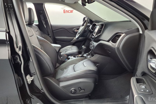 2022 Jeep Cherokee с пробегом 46 483 км