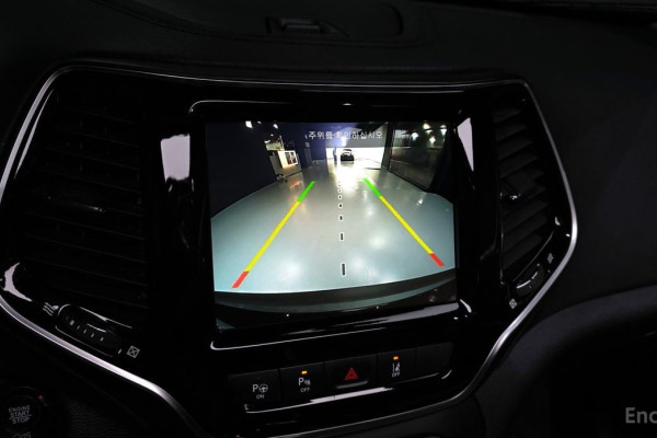 2022 Jeep Cherokee с пробегом 66 088 км