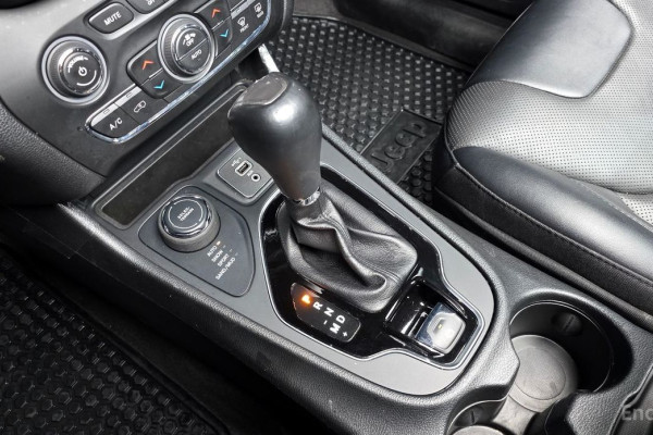 2022 Jeep Cherokee с пробегом 66 088 км