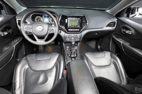 2022 Jeep Cherokee с пробегом 66 088 км