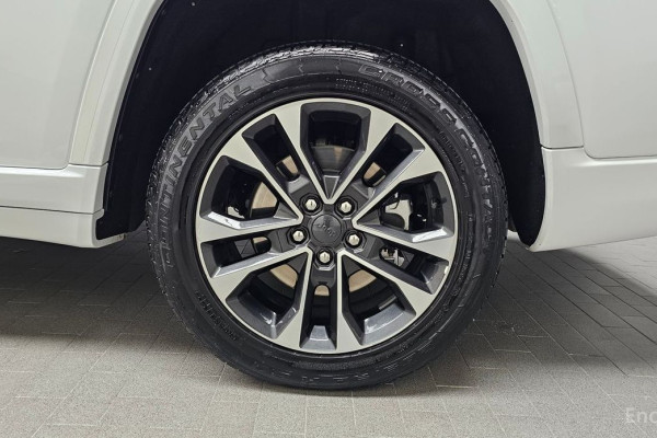 2022 Jeep Cherokee с пробегом 45 668 км