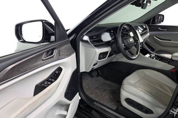 2022 Jeep Cherokee с пробегом 51 988 км