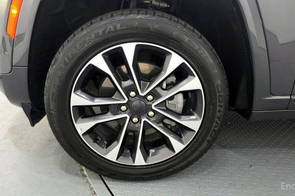 2022 Jeep Cherokee с пробегом 34 696 км