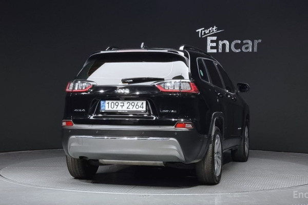 2022 Jeep Cherokee с пробегом 36 360 км