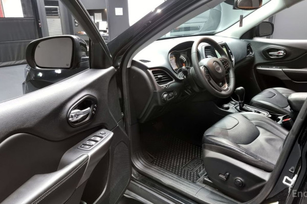 2022 Jeep Cherokee с пробегом 36 360 км