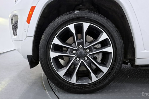 2022 Jeep Cherokee с пробегом 81 189 км