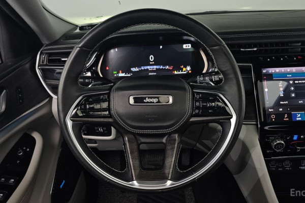 2022 Jeep Cherokee с пробегом 25 826 км