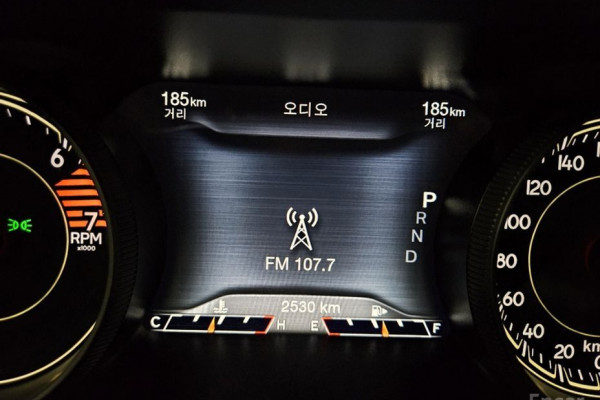 2022 Jeep Cherokee с пробегом 2 500 км