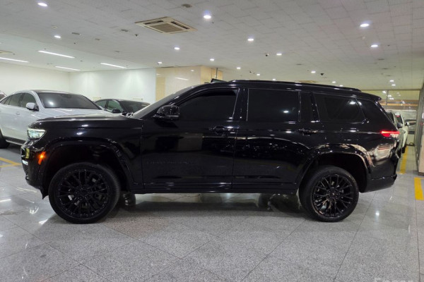 2022 Jeep Cherokee с пробегом 57 964 км