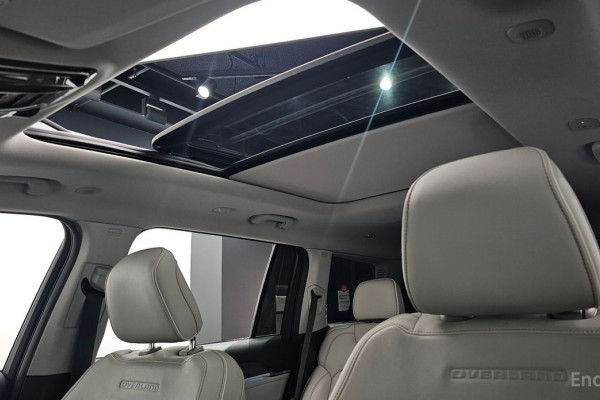 2022 Jeep Cherokee с пробегом 25 826 км