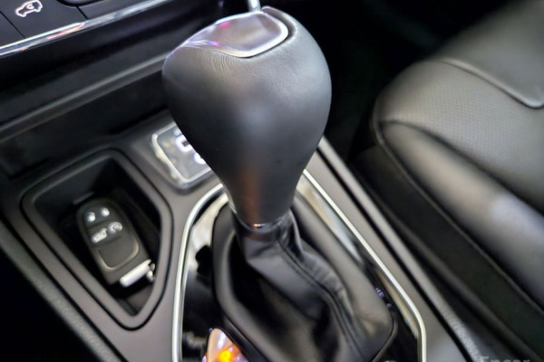 2022 Jeep Cherokee с пробегом 2 500 км