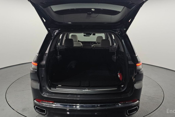 2022 Jeep Cherokee с пробегом 25 826 км