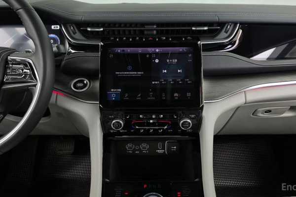 2022 Jeep Cherokee с пробегом 42 096 км