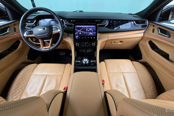 2023 Jeep Cherokee с пробегом 25 135 км