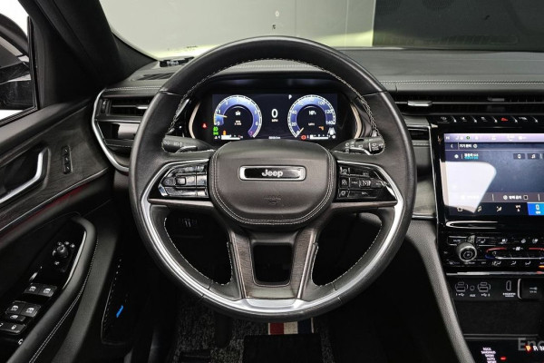 2022 Jeep Cherokee с пробегом 88 484 км