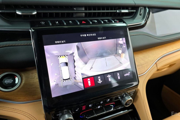 2023 Jeep Cherokee с пробегом 25 135 км