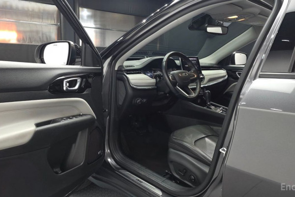 2022 Jeep Compass с пробегом 64 877 км